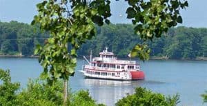 Mark Twain Riverboat | Hannibal, MO